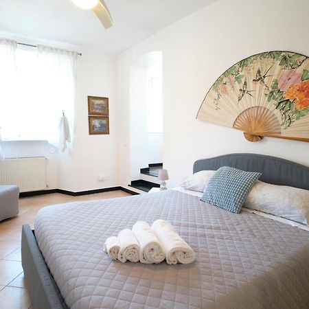Appartement Cavour La Citta Vecchia à Gênes Extérieur photo